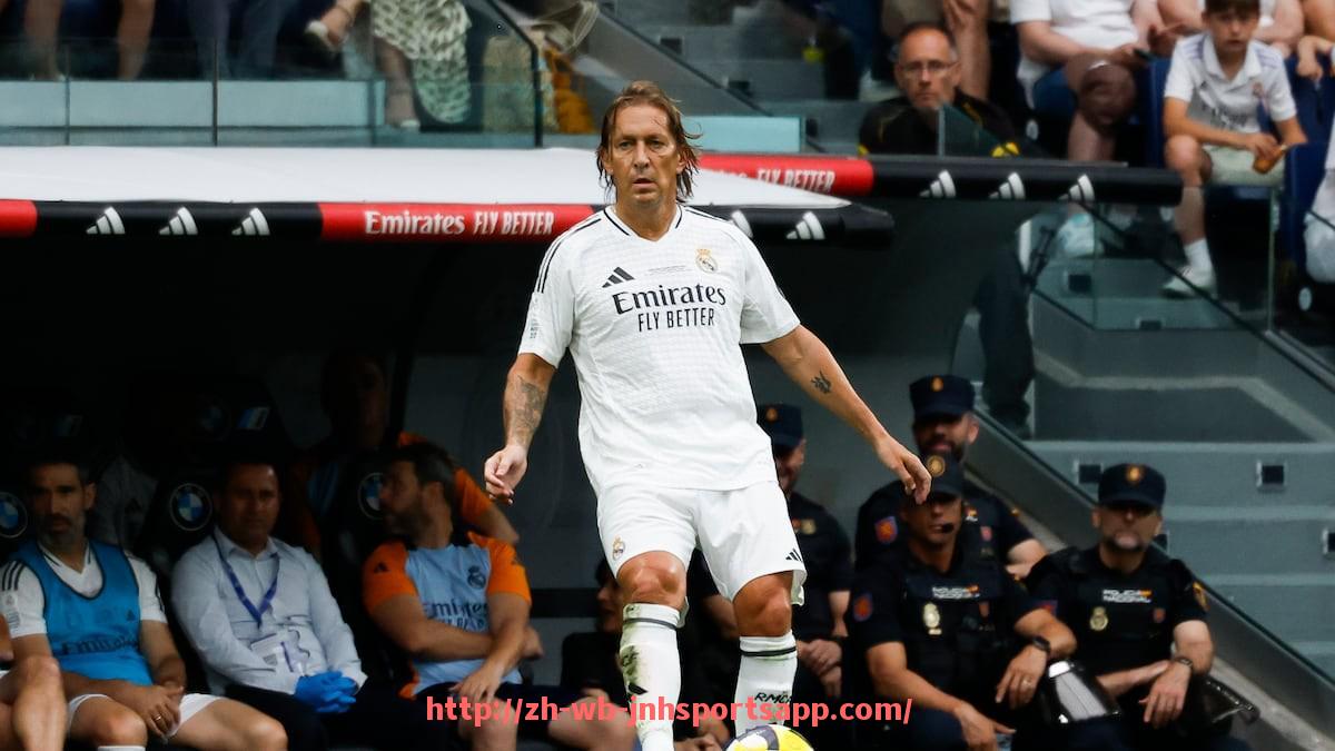 金年会app-世俱杯比赛观赛体验全流程复盘呈现从入场到离场的用户旅程